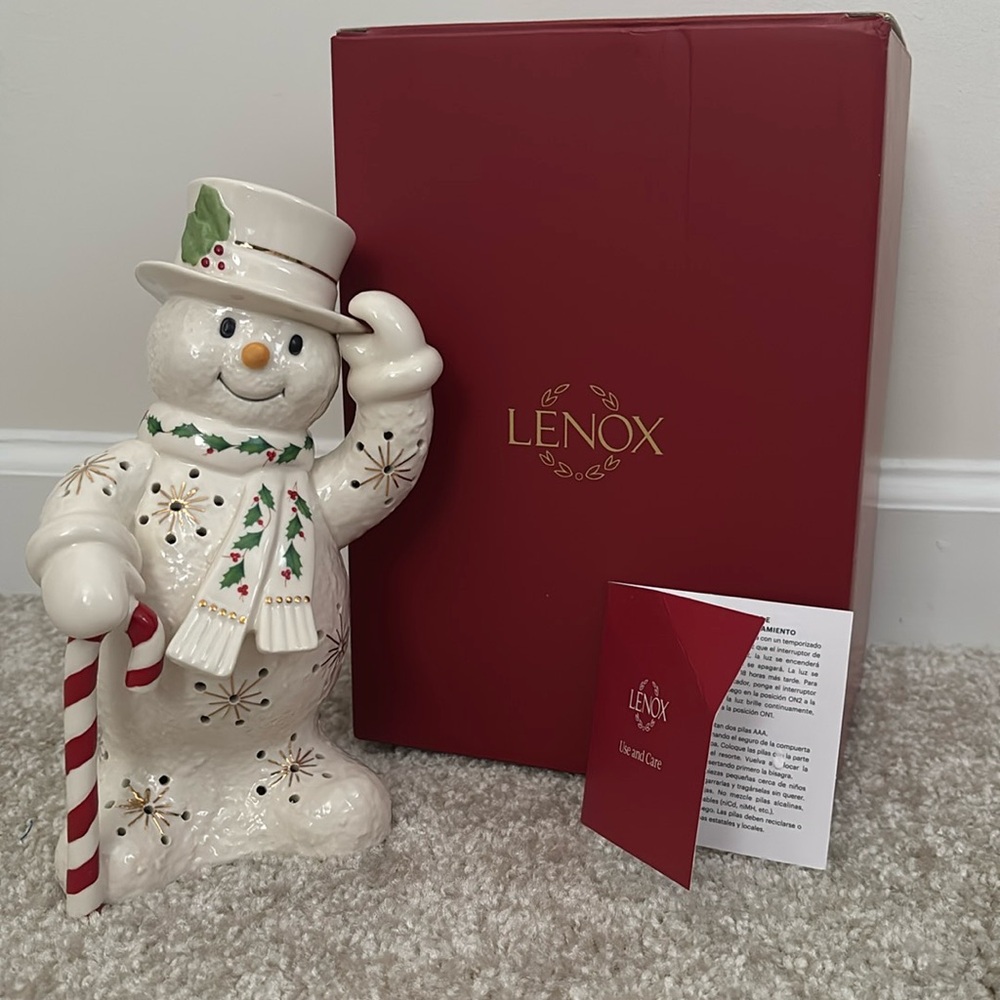 BRAND NEW Lenox “Happy Holly Days” Snowman